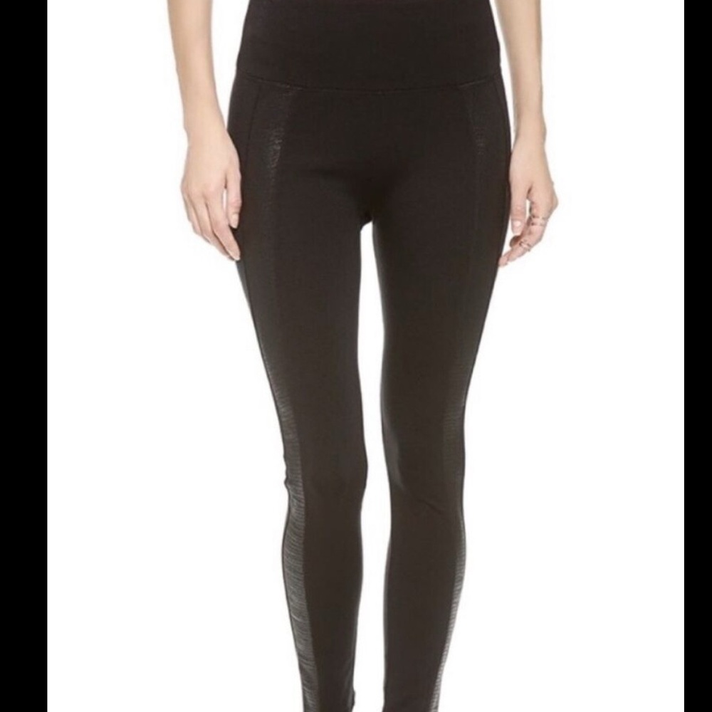 SPANX Ready To Wow Black Leggings with Snakeskin Print on Side